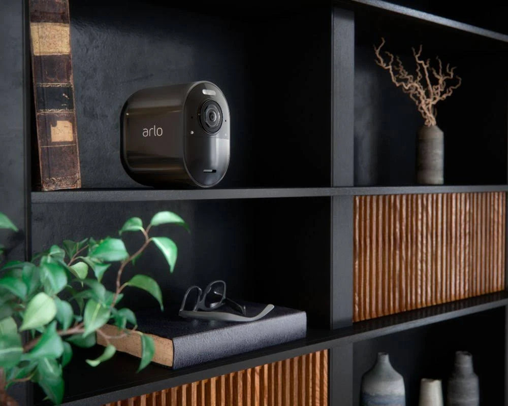 Black 4K HDR Wire-Free Security Camera System E471