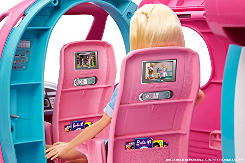 Transforming Playset with Reclining Seats and Overhead Compartments, 15+ Pieces N538