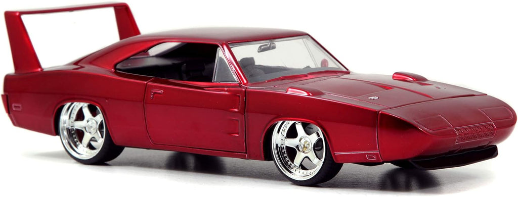1:24 Scale Red Die-Cast Car O83810
