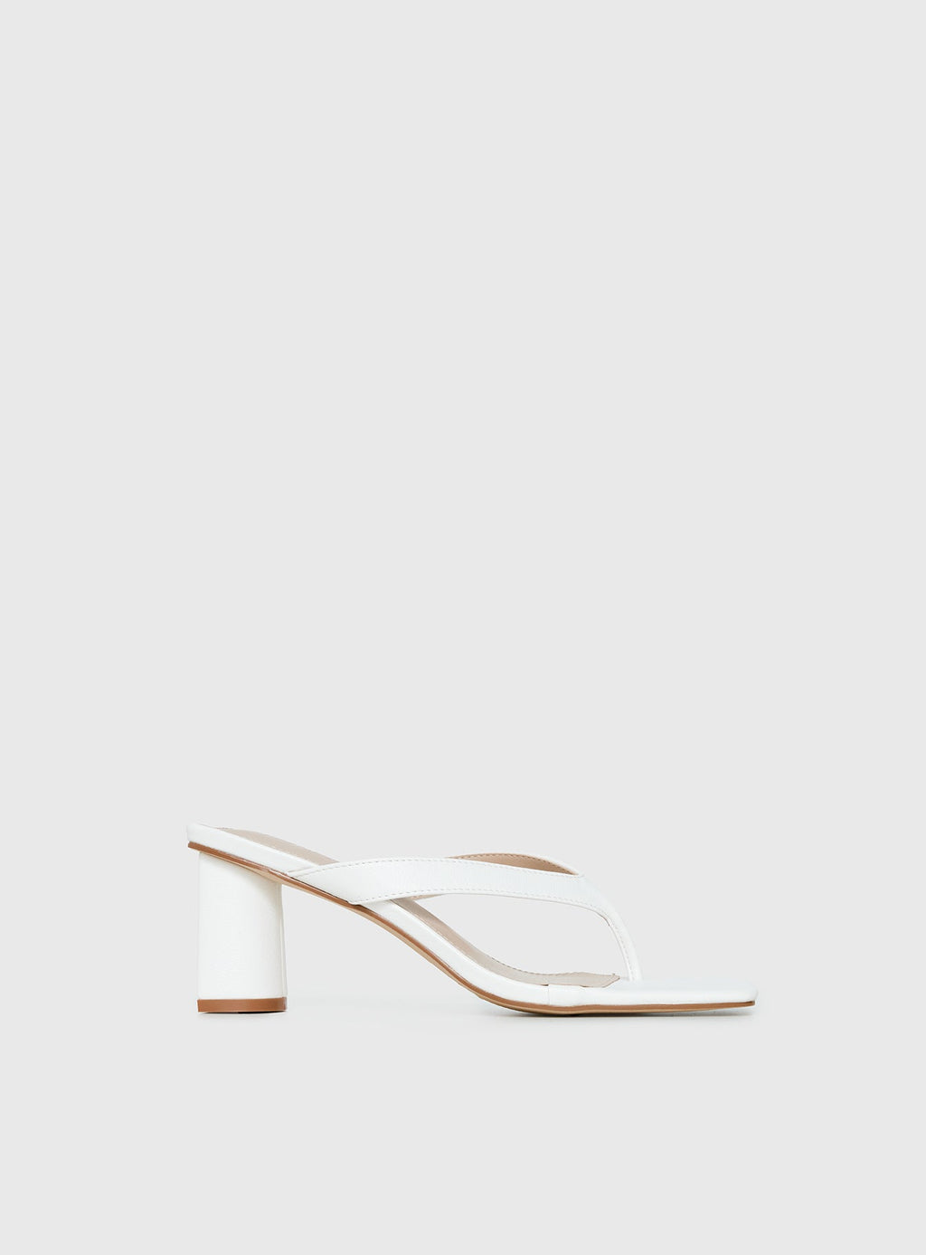 The Mona Heels White