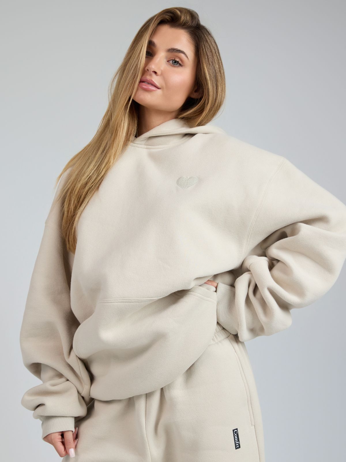 Love Hoodie – Mega