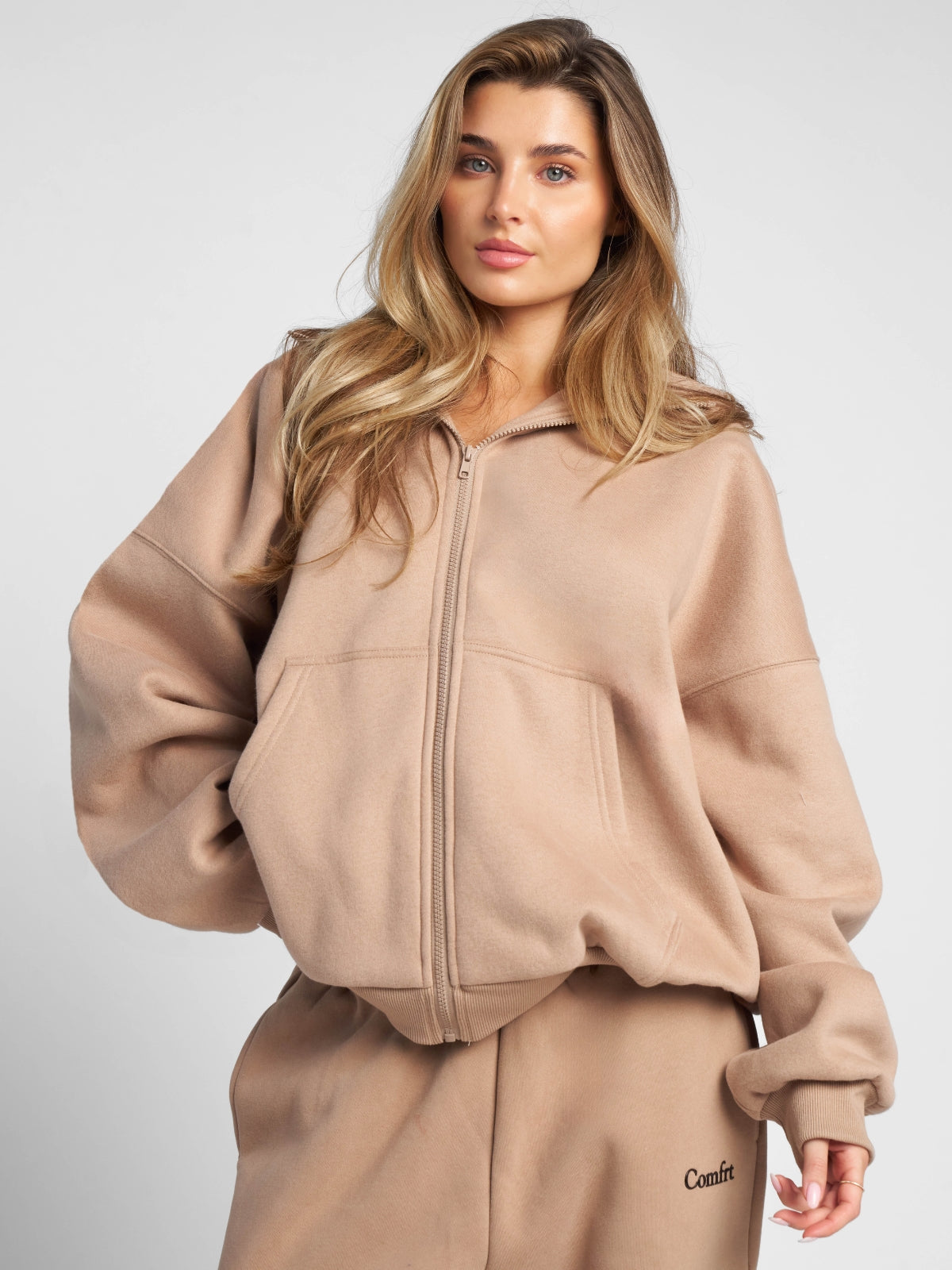 Cloud Zip Hoodie – Mega