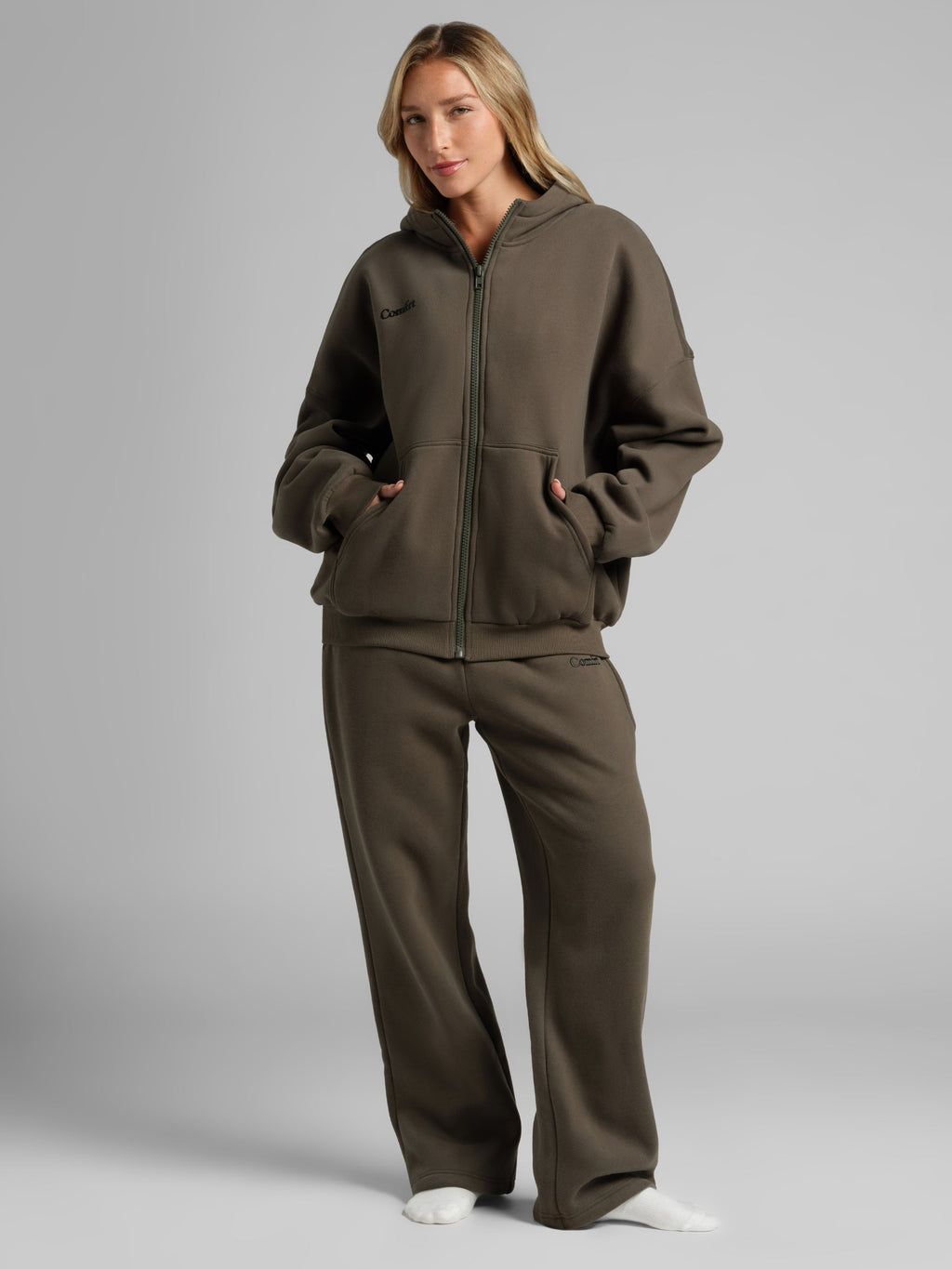 Cloud Zip Hoodie – Mega