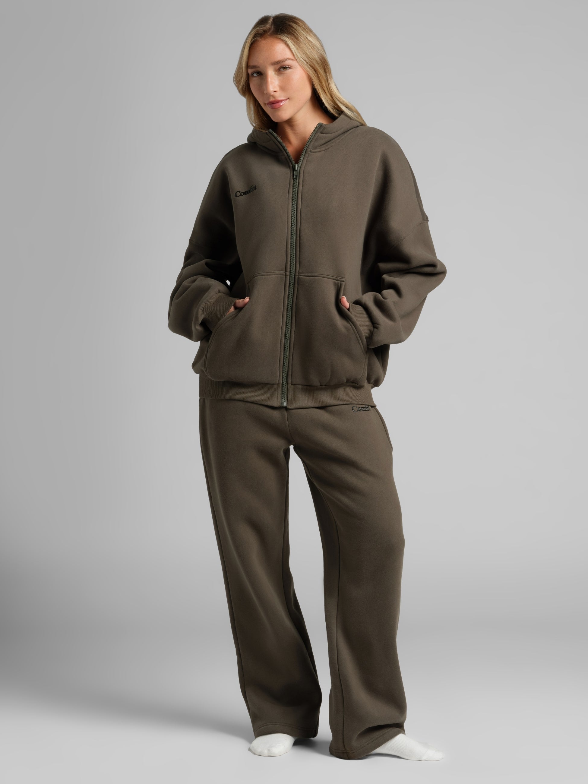 Cloud Zip Hoodie – Mega