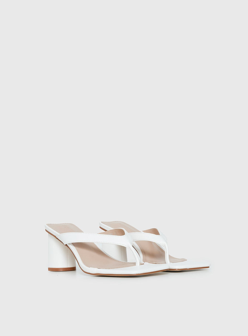 The Mona Heels White