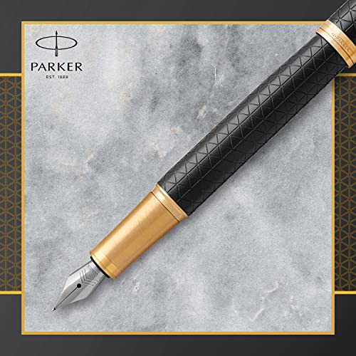 Black Lacquer Gold Trim Medium Nib Fountain Pen with Blue Ink Refill B6315