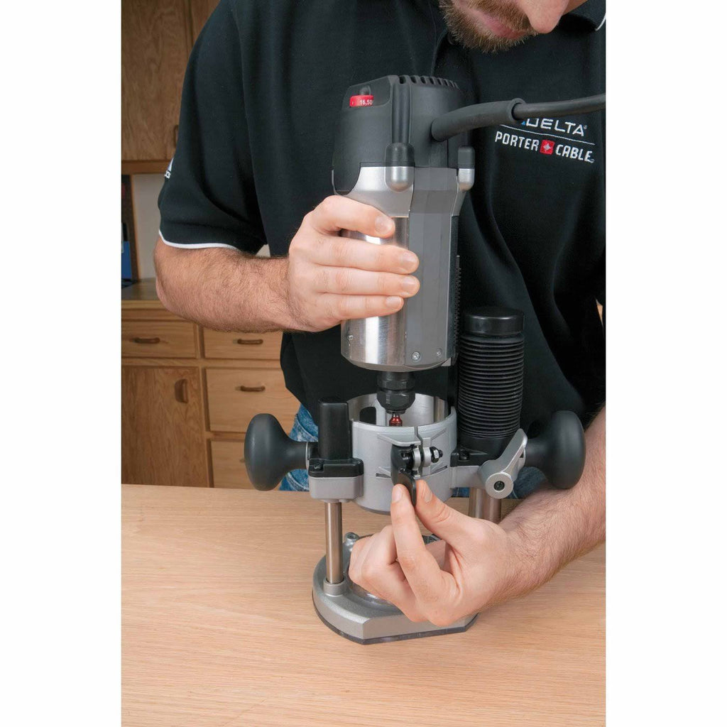 2.25 HP Plunge and Fixed Base Router Kit Q482679