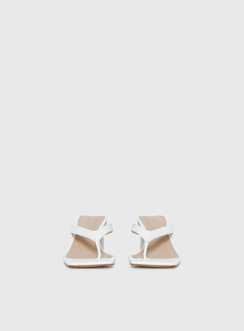 The Mona Heels White