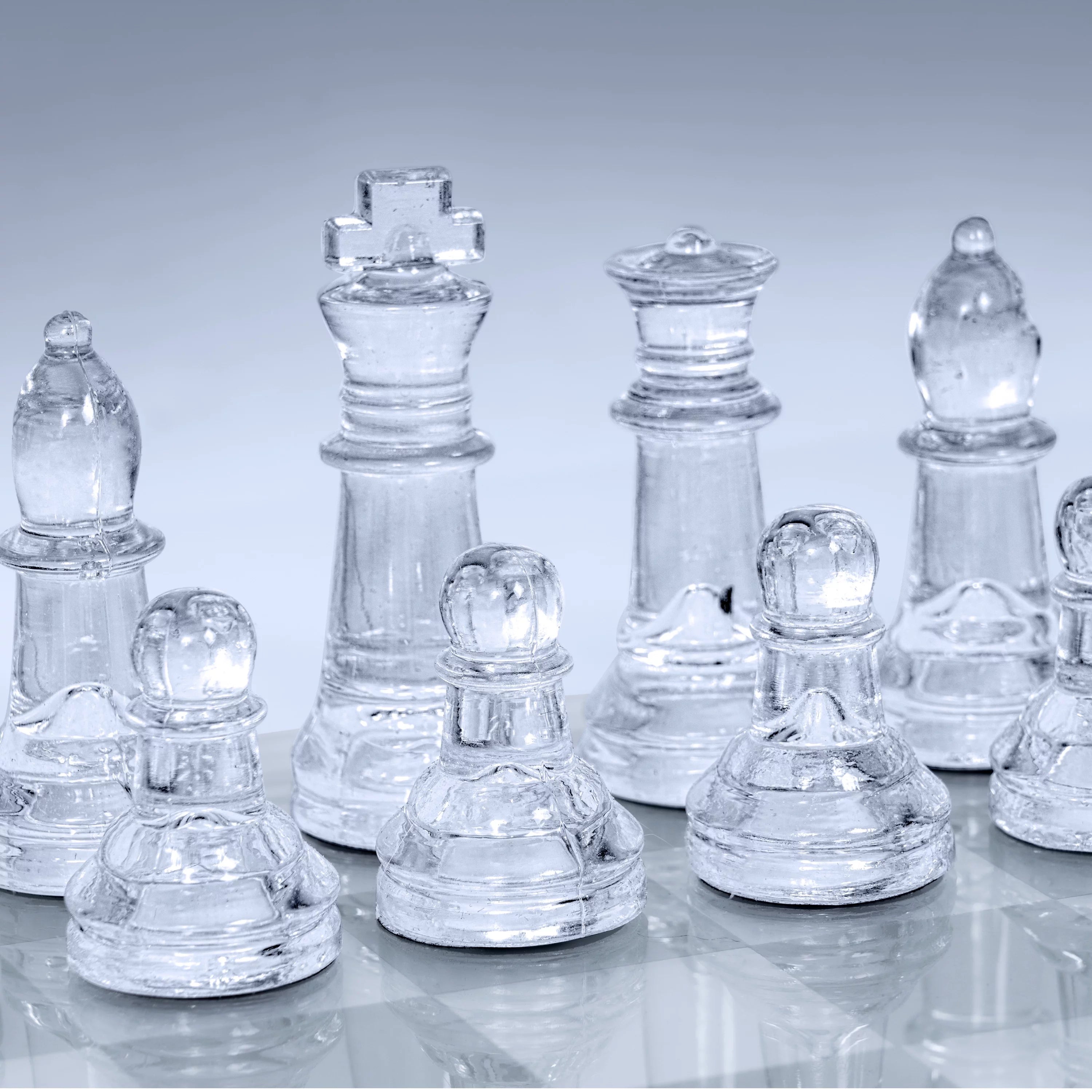 33 Pc Glass Chess Set L50537