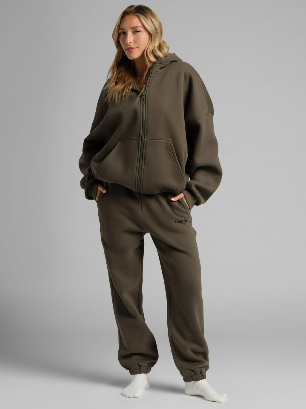 Cloud Zip Hoodie – Mega
