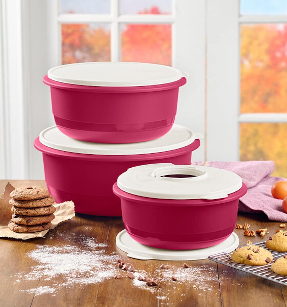 7 Piece Mixing Bowl Set with Lids and Strainer J985