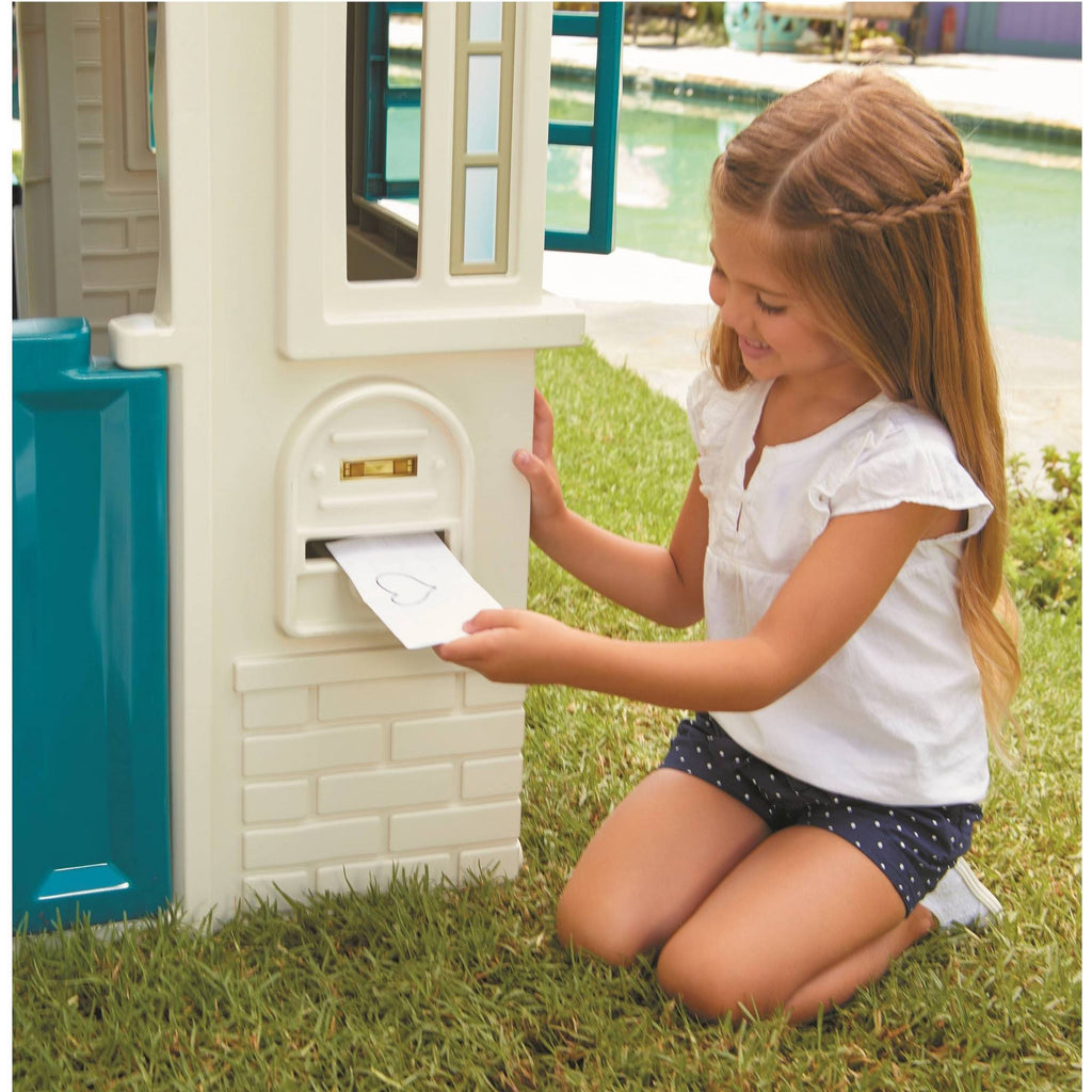 Blue Playhouse B350