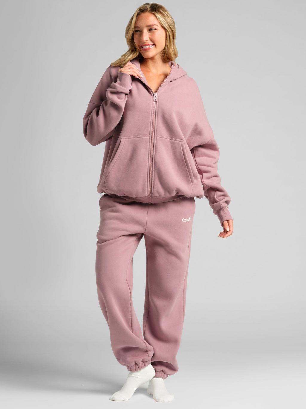 Cloud Zip Hoodie – Mega