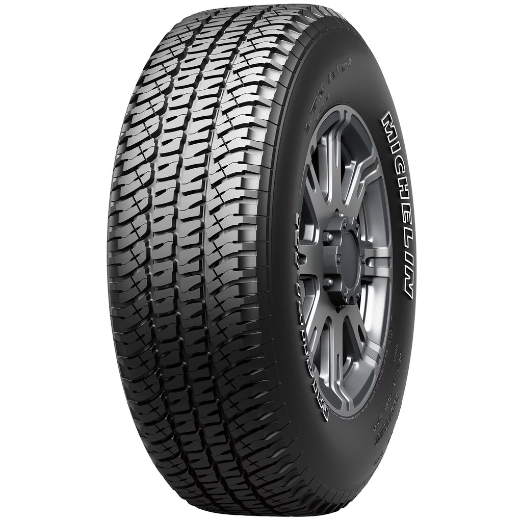 245/65R17 107S All-Season Tire V541583