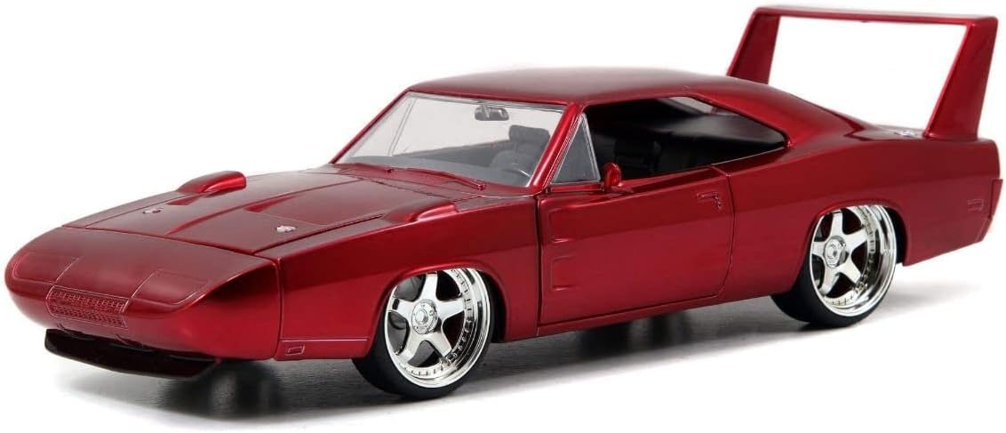 1:24 Scale Red Die-Cast Car O83810