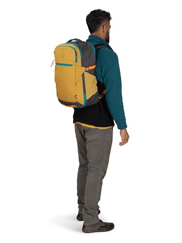 Black 35L Travel Pack A2681