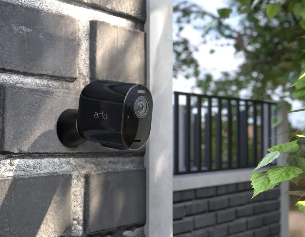 Black 4K HDR Wire-Free Security Camera System E471