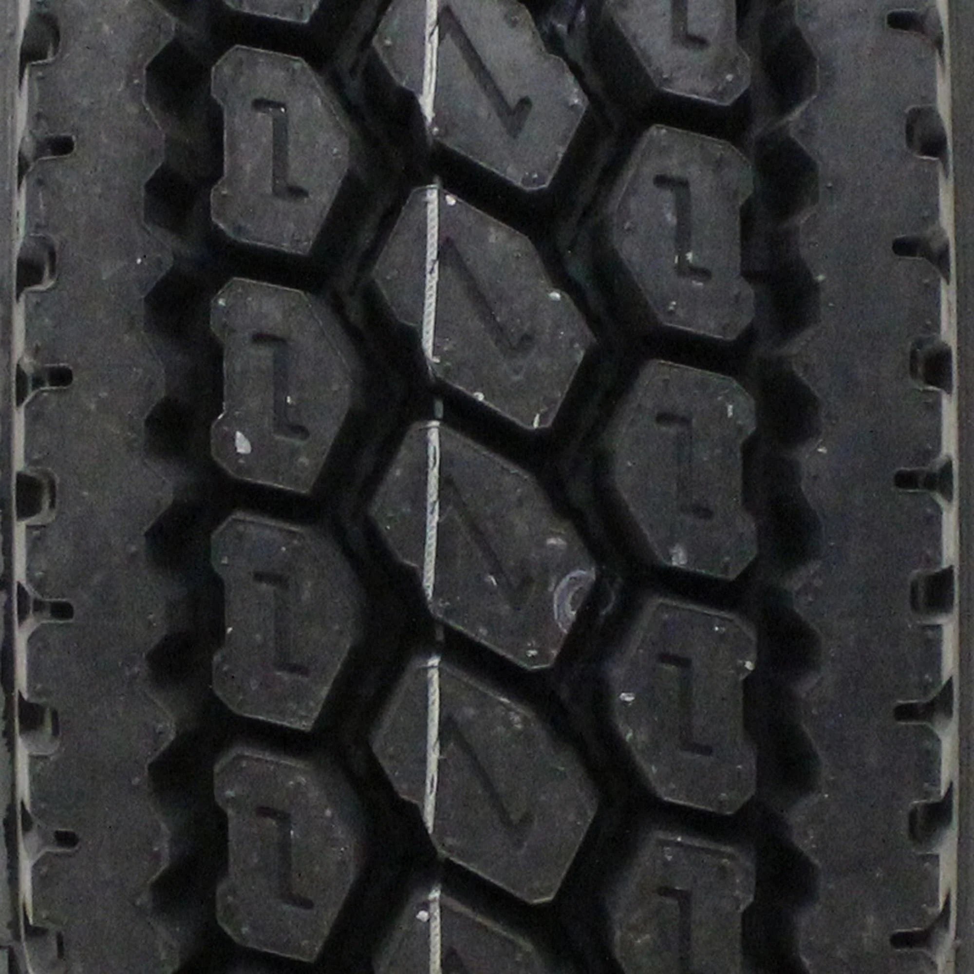 11R22.5 Commercial Tire A608034
